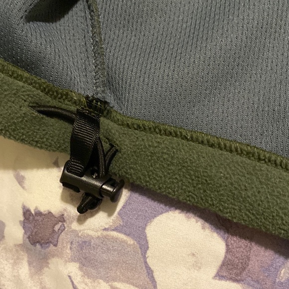 L.L. Bean Outdoors Mens Fleece Vest - Picture 7 of 7